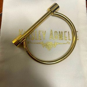 Kinsley Armelle Gold Bar Bracelet